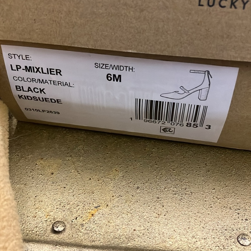 Lucky Brand Black Textured Heels size 6 - Picture 5 of 5